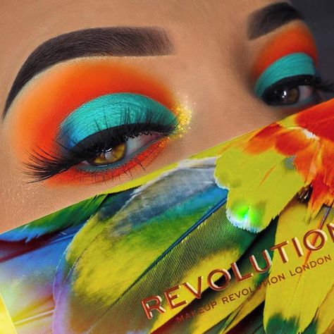 Practice Makeup, Eurovision 2021, Bird Makeup, Ideas Maquillaje, Egirl Makeup, Revolution Eyeshadow, Revolution Makeup, Makeup Pictorial, Bold Eye Makeup