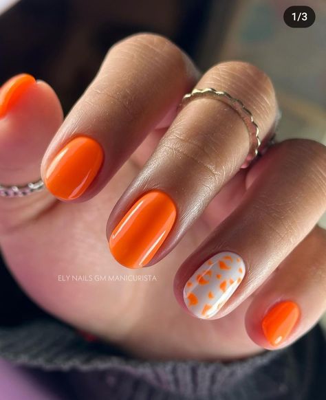 Reflective Nails, Armagh, Pretty Nails, Nail Ideas, Ongles, Acrylic Nails, Orange, Nails, Color