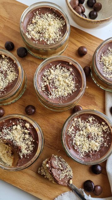 Amy Sheppard on Instagram: "4 Ingredient Millionaire Cheat Gű Pots When me and Paul moved into our first flat, we could never afford to eat out, so the ultimate Friday treat was always a chocolate Gü pot for pudding...  These days I make this 4 ingredient Millionaire cheat's version with the 5000 or so pots that I seem to have at the back of the cupboard 😅  Shortbread, cream, dark chocolate and caramel...that's it! In the fridge in 10 minutes and tastes SO good!  I've written up the recipe below - let me know what you think (and how many Gu pots you own 😂) A x  Makes 6 chocolate pots  10 shortbread biscuits 100g dark chocolate 397g tin of Carnation Caramel 150ml double cream  Crush the shortbread biscuits, with the end of a rolling pin until you have a rough crumb  Cover the bottom of th Amy Sheppard Recipes, Carnation Caramel, Chocolate And Caramel, Shortbread Biscuits, Double Cream, 4 Ingredient, Winter Recipes, Chocolate Caramels, Chocolate Pots