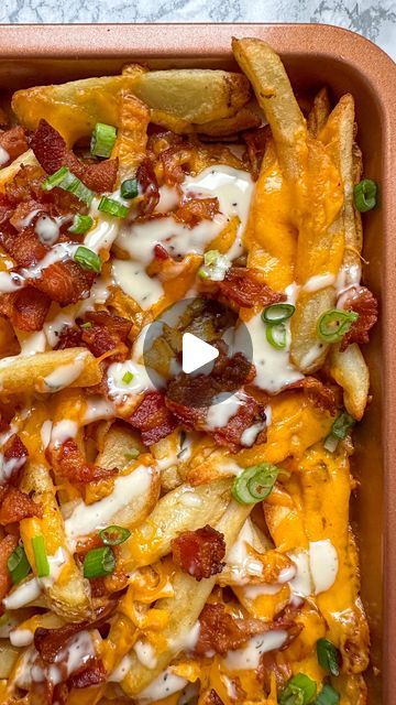 Loaded French Fries Recipe, Loaded French Fries, Loaded Fries Recipe, Loaded Potatoes, French Fries Recipe, Frozen French Fries, Bacon Appetizers, Loaded Fries, Candy Cart