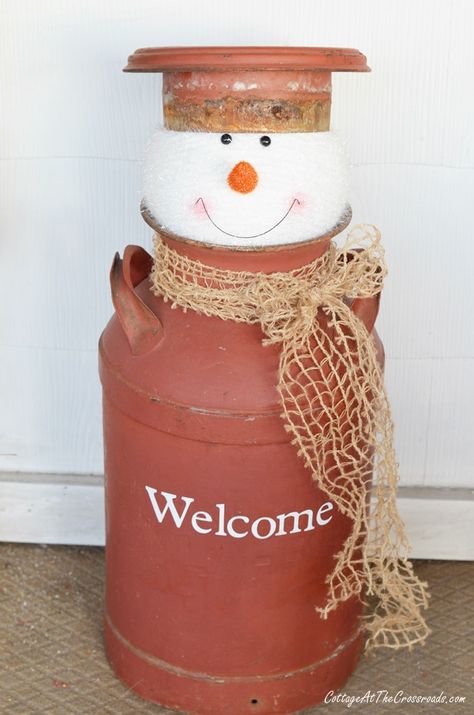 milkcan snowman | Cottage at the Crossroads Milk Can Christmas Decor, Milk Can Christmas Decor Ideas, Porch Cottage, Milk Can Decor, Old Milk Cans, Milk Jugs, Christmas Front Porch, Christmas Decor Ideas Diy, The Crossroads