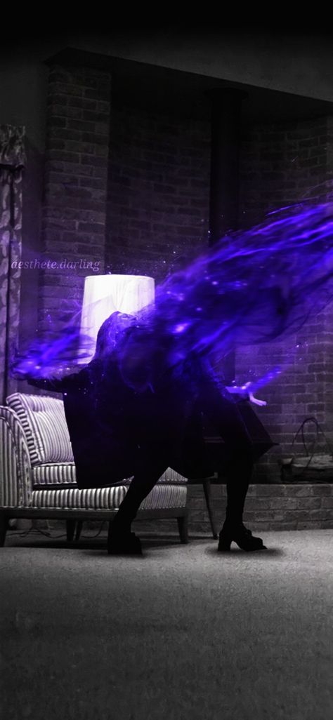 Wanda Maximoff Wandavision, Marvel Gif, Witch Powers, Purple Witch, Super Suit, Dark Witch, Power Colors, Blue Magic, Scarlett Witch