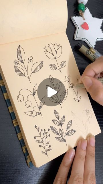 Priti Vats on Instagram: "Doodle with me some botanical doodles.   doodles fine liners leaf flowers journaling daily  #dailyartjournaling #sakuradrawing #artfortherapy #botanicaldoodles #botanicalartlovers #leafdoodles #flowerdoodles #artjournalpages #ibtida #jubin_nautiyal #calmingdoodles" Simple Leaves Drawing, Fine Line Doodles, Flower And Leaves Doodles, Leave Doodle, Botanical Doodles Step By Step, Doodle Leaves Leaf Design, Doodle Leaf, Leaf Doodles, Botanical Doodles