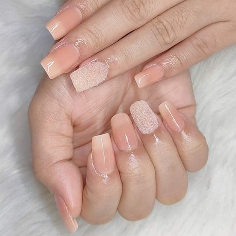 https://www.facebook.com/aeprettynails/ Softgel Nail Extension Design, Softgel Nail Extension, Nail Extension Design, 2022 Nails, Extension Designs, Nail Extensions, Nails, Beauty, Design