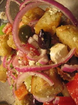 Barefoot Contessa's Greek Panzanella. Photo by Galley Wench Greek Salads, Panzanella Salad Recipe, Panzanella Recipe, Summer Lunches, Barefoot Contessa Recipes, Chefs Recipes, Greek Foods, Vegetable Recipe, Food Salad