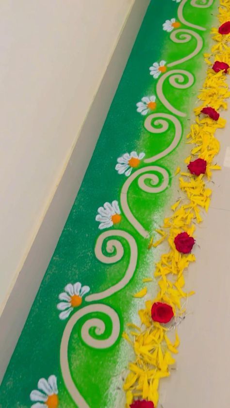 Simple Flower Rangoli, Easy Rangoli Designs Videos, Border Rangoli, Very Easy Rangoli Designs, Rangoli Designs Photos, Rangoli Designs Simple Diwali, Rangoli Simple, Easy Rangoli Designs Diwali, Rangoli Designs Latest