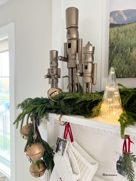 Nutcracker Christmas Decorations Ideas, Nutcracker Decorations Ideas, Christmas Decor Nutcracker, Brass Nutcracker, Brass Spray Paint, Christmas Colour Schemes, Nutcracker Decor, Nutcracker Christmas Decorations, Idea Room