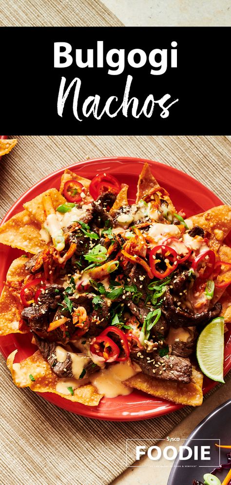 Korean Beef Nachos, Korean Nachos Recipe, Bulgogi Nachos, Korean Nachos, Korean Meat, Korean Tacos, Nacho Recipes, Bbq Nachos, Nachos Recipe Beef