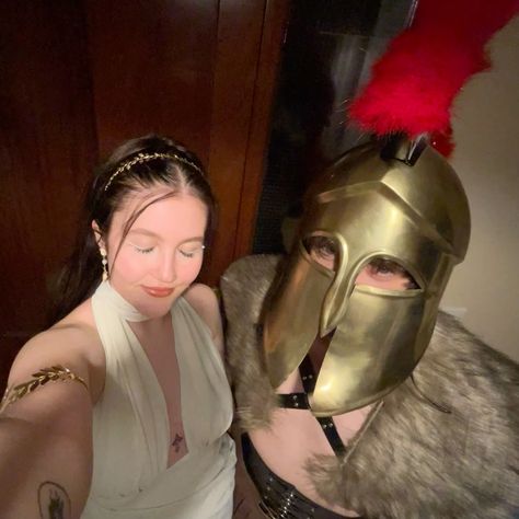 #halloween #halloweencostumeideas #couplehalloweencostumes #couple #boyfriend #aphrodite #aesthetic Aphrodite And Ares, Aphrodite Aesthetic, Couple Boyfriend, Couple Halloween Costumes, Aphrodite, Halloween, Pins