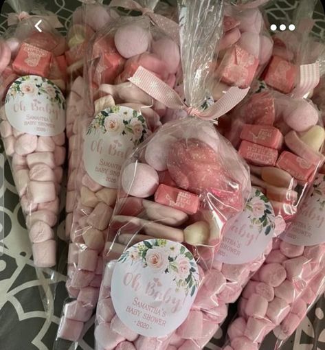 Baby Shower Girl Diy, Buffet Dessert, Baby Shower Snacks, Baby Shower Sweets, Baby Shower Treats, Baby Shower Desserts, Sweet Cones, Butterfly Baby Shower, Girl Baby Shower Decorations