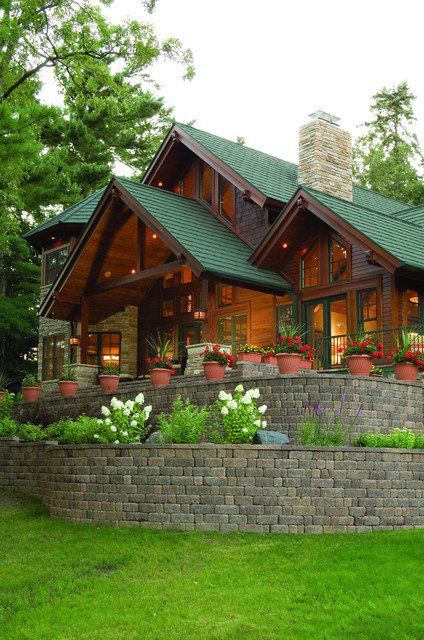 Log Cabin Exterior Paint Colors, Cottage House Exterior, Log Cabin Exterior, Log Home Designs, Rustic Exterior, Cabin Exterior, Traditional Exterior, Log Cabin Homes, Mountain Homes