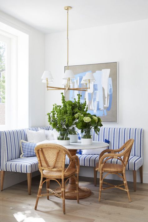 Serena & Lily's New Winnetka Store - Katie Cassman Ashley Gilbreath Interiors, Parisian Bistro Chairs, Dining Banquette, Juan Les Pins, Florida Design, Dining Room Wallpaper, Serena And Lily, Serena & Lily, Room Wallpaper