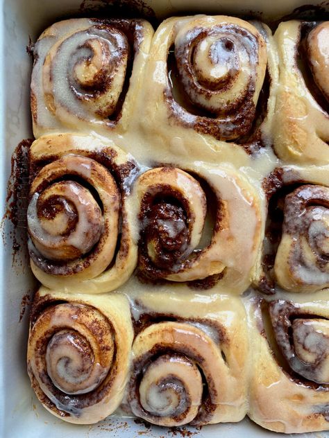 Sourdough Discard Cinnamon Rolls - Everyday Homemade Sourdough Discard Caramel Rolls, Discard Cinnamon Rolls, Sourdough Discard Cinnamon Rolls, Fluffiest Cinnamon Rolls, Sticky Rolls, Sourdough Cinnamon Rolls, Caramel Rolls, Fluffy Cinnamon Rolls, Cinnamon Milk