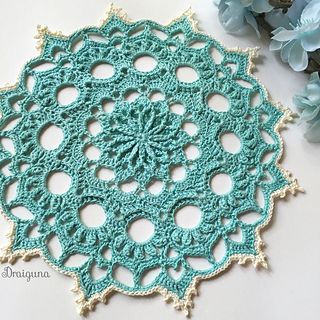 Crochet Thread Projects, Julia Hart, Free Crochet Doily Patterns, Crochet Snowflake Pattern, Crochet Mandala Pattern, Crochet Potholders, Making Stuff, Crochet Snowflakes, Blanket Knitting