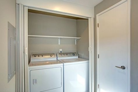 This Blogger Made Over Her Rental Laundry Room Using Only Dollar Store Items Rental Closet, Rental Makeover, Apartment Laundry, Laundry Room Decor Diy, Laundry Closet Makeover, Laundry Room Hacks, Laundry Room Storage Shelves, Rental Bathroom, Small Laundry Room Organization