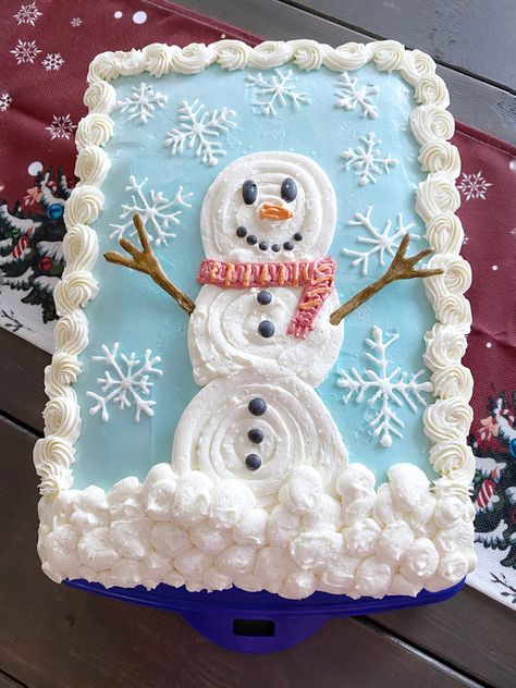 9x13 Cake Decorating Ideas Christmas, Cakes Decorated For Christmas, Winter Themed Sheet Cake, Snowman Sheet Cake, Christmas Tree Sheet Cake, December Cake Ideas, Christmas Birthday Sheet Cake, Cute Christmas Cake Ideas, Winter Themed Cakes