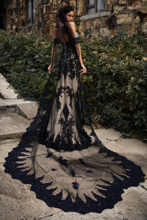 Gothic Wedding Dresses, Black Lace Wedding Dress, Dark Wedding Theme, Black Lace Wedding, Black Wedding Gowns, Gown Designs, Gothic Wedding Dress, Goth Wedding, Dark Wedding