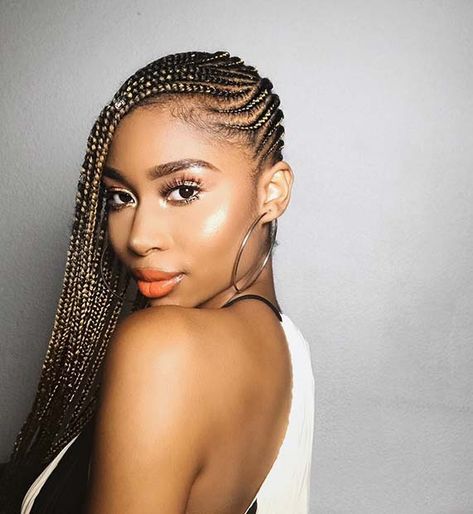 Black Braided Hairstyles, Lemonade Braids Hairstyles, Side Braid Hairstyles, Blonde Braids, Long Box Braids, Braids Hairstyles Pictures, Side Hairstyles, Cool Braid Hairstyles, Braids For Black Women