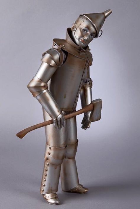 Tin Man Makeup, Tin Man Wizard Of Oz, Wizard Of Oz Costumes Diy, Tin Woodman, The Wizard Of Oz Costumes, Tin Man Costumes, Wizard Of Oz Dolls, Wizard Of Oz Characters, Film Character