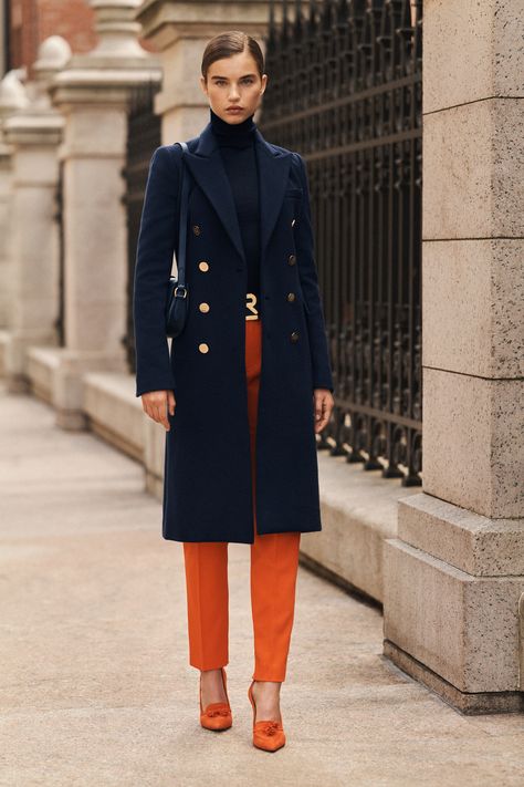 Ralph Lauren Resort, Winter Pant, Ralph Lauren Looks, Interesting Fashion, Ralph Lauren Womens Clothing, Chique Outfits, Ralph Lauren Style, Blue Coat, Elegante Casual