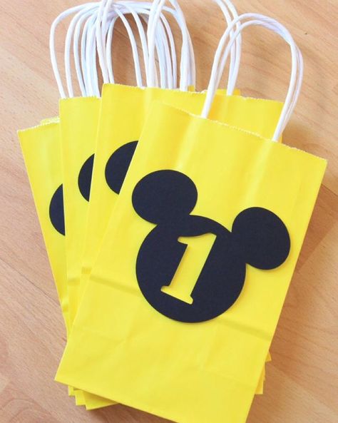 Mickey Mouse Goodie Bag Ideas, Mickey Goodie Bag Ideas, Mickey Mouse Favors, Mickey First Birthday, Candy Brown, Mickey Mouse 1st Birthday, Mickey Baby, Mickey Mouse Theme, Jack Jack