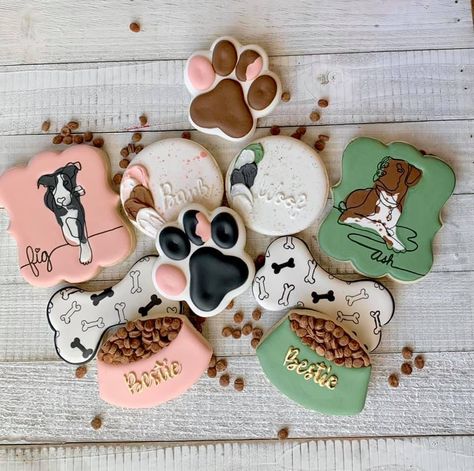 Dog Cookie Recipes, Flooding Cookies, Royal Iced Cookies, Sugar Cookie Royal Icing, Dog Bakery, Graduation Cookies, Gotcha Day, Cookies For Kids, Dog Cookies