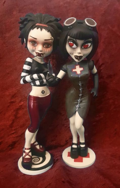 2000s Goth, Doll Plushies, Living Dead Dolls, Toy Sculpture, Gothic Dolls, Pin Doll, Fairy Girl, Anime Figurines, Sketch Inspiration