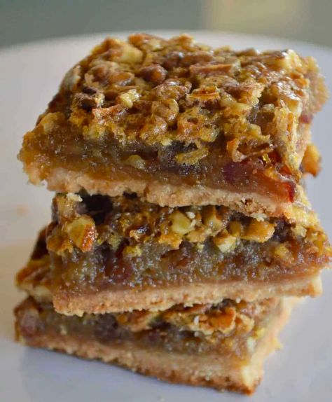 Pecan Pie Date Bars are a lightened up version of pecan pie that so TASTY and easy to make recipe. Using chopped dates, pecans, and a buttery crust, this is the perfect dessert treat to have around for the holidays or anytime of year! #pecanpiebars #pecandatebars House Bars, Date Recipes Desserts, Chopped Dates, Quotes Food, Fruit Bars, Cake Recipes For Kids, Meaningful Sayings, Date Bars, Quotes Smile