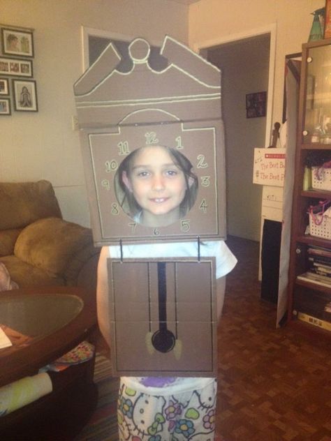 Grandfather clock head piece. "Hickory, Dickery dock. The mouse ran up the clock." Hickory Dickory Dock Costume, Clock Costume, Nursery Rhyme Costume, Nursery Rhyme Party, Hickory Dickory Dock, Hickory Dickory, Book Character, Diy Crafts For Kids Easy, Book Week