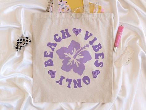 Tote Bag Aesthetic Design, Tote Bad, Handpainted Tote Bags, Purple Tote, Tods Bag, Boho Tote Bag, Tote Bag Aesthetic, Summer Tote Bags, Aesthetic Retro