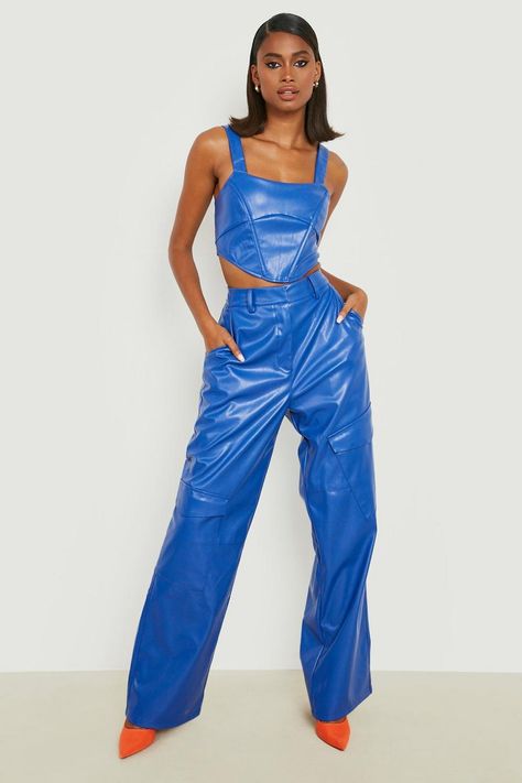 Look Wide Leg, White Tops Outfit, Wide Leg Cargo Pants, Blue Outfit, New Energy, Cargo Pants Women, Faux Leather Pants, Leather Outfit, Blue Pants