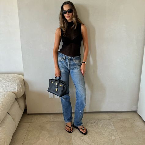 Pia Mance (@piamance) • Instagram photos and videos Pia Mance Style, Pia Mance, Havaianas Outfit, Fall Chic Outfits, Spring Work, Fall Chic, July 25, 2024 Vision, Round Up