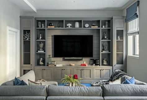 Feature Wall Living Room, Built In Shelves Living Room, Living Room Wall Units, Living Room Built Ins, Living Room Entertainment Center, Basement Living Rooms, Tv Room Design, Living Room Entertainment, Living Room Tv Wall