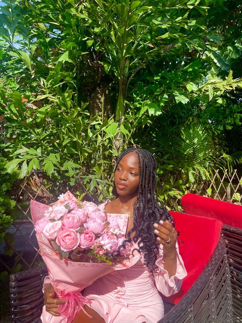 Black Women Pink Aesthetic, Pink Birthday Photo Shoot, Flower Poses, 2024 Prayer, Photoshoot Outside, Pink Girly Outfits, Bougie Outfits, Pink Photoshoot, Hosting Ideas