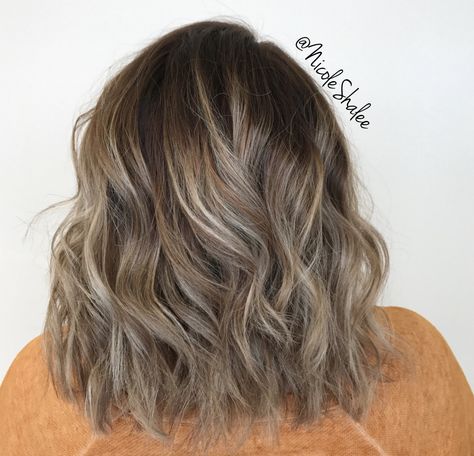 Shadow root, smudge root, Balayage, warm highlights, long bob, Lob, textured bob, high lights, hair inspo, blonde hair, Brown hair, Bronde hair, high light low light Dark Brown Shadow Root With Light Brown, Shadow Root Short Hair, Smudge Root Balayage, Highlights With Shadow Root, Shadow Root Brown To Blonde, Hair Color Blonde With Lowlights, Highlights Long Bob, Roseary Tattoo, Root Balayage