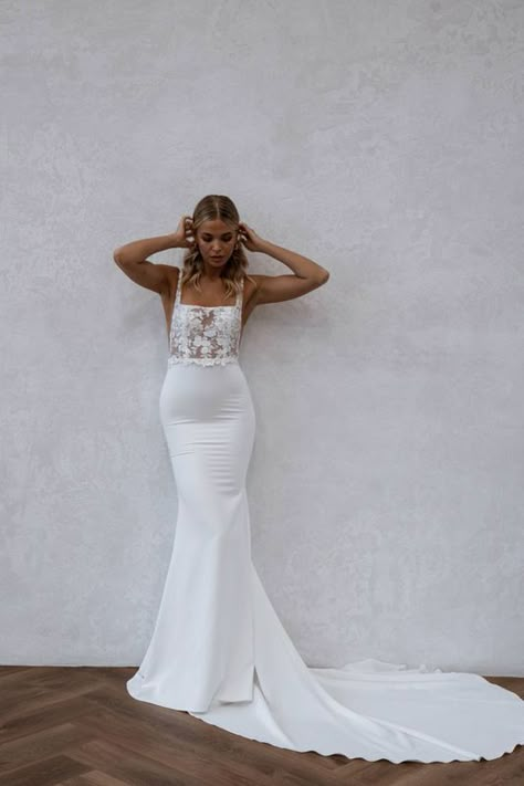 Classic White Wedding Dress, Minimal Lace Wedding Dress, Fairy Tail Wedding, Wedding Dress Low Back, Embellished Wedding Dress, Timeless Wedding Dress, Crepe Skirt, Beautiful Bridesmaid Dresses, Crepe Skirts