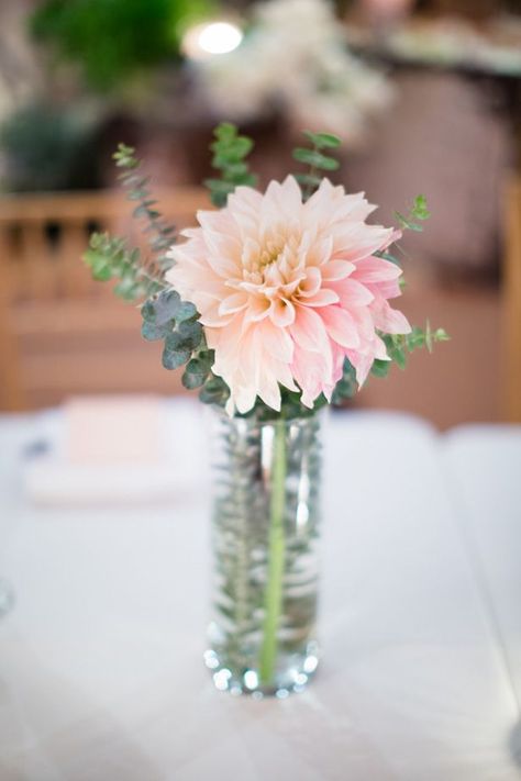 Dahlia cWedding centerpiece - Watson Studios Dahlia Centerpiece Wedding, Dahlia Centerpiece, Dahlias Wedding, Pink Centerpieces, Low Centerpieces, Sophisticated Bride, Wedding Centerpieces Diy, Luxe Wedding, Diy Wedding Flowers