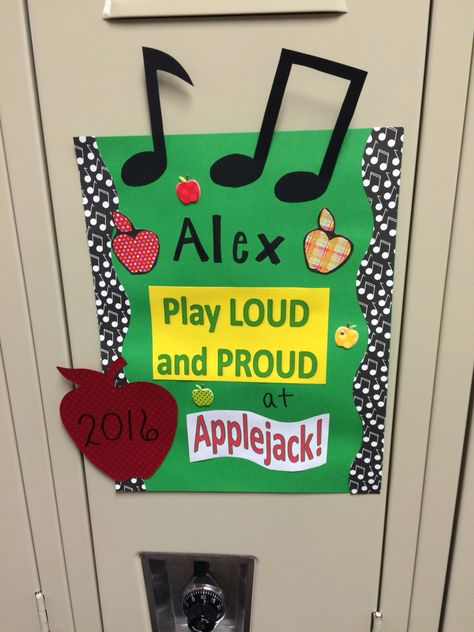 Locker sign ideas Band Locker Decorations, Band Locker Signs, Locker Signs, Locker Tags, Band Mom Shirts, High School Marching Band, Band Ideas, School Hallways, Locker Decorations