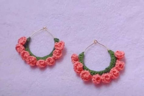 Simple Crochet Hoop Earring Tutorial Crochet Loop Earrings, Crochet Hoop Earrings Pattern Free, Hoop Earring Tutorial, Crochet Hoop Earrings, Crochet Hoop, Elegant Crochet, Crochet Earrings Pattern, Simple Crochet, Beginner Crochet Projects