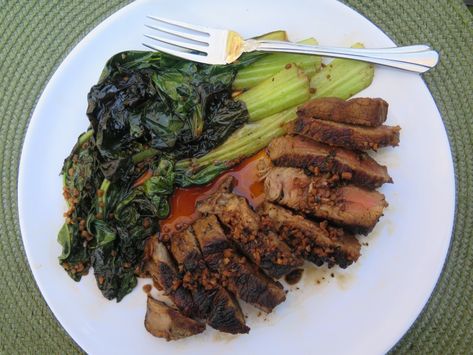 Oriental Marinated Petite Sirloin Steaks with Garlicky Braised Pak Choi 600 Calorie Dinner, Petite Sirloin Steak, Petite Sirloin, 600 Calorie Meals, Low Cal Diet, Beef Teriyaki, Sirloin Steak, Pak Choi, Sirloin Steaks