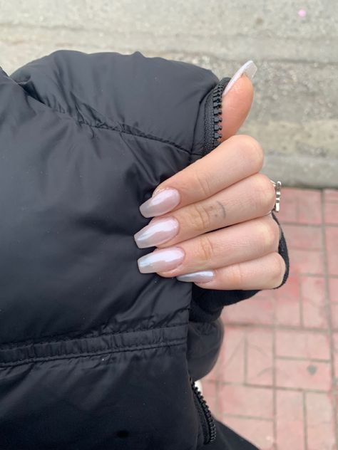 Cold Pink Nails, Cold Girl Nails, Cold Nails Winter, Silver Winter Nails, Cold Nails, Winter Nails Christmas, Nails Pearl, Cold Girl, Girl Nails