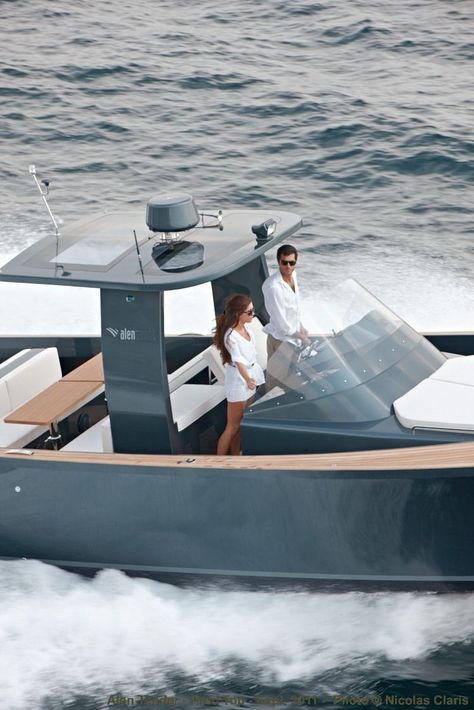 Yacht Aesthetic, Luxury Couple, Classy Couple, Life Vision Board, Aesthetic Couple, Yacht Life, Luxury Lifestyle Dreams, Luxe Life, Future Lifestyle