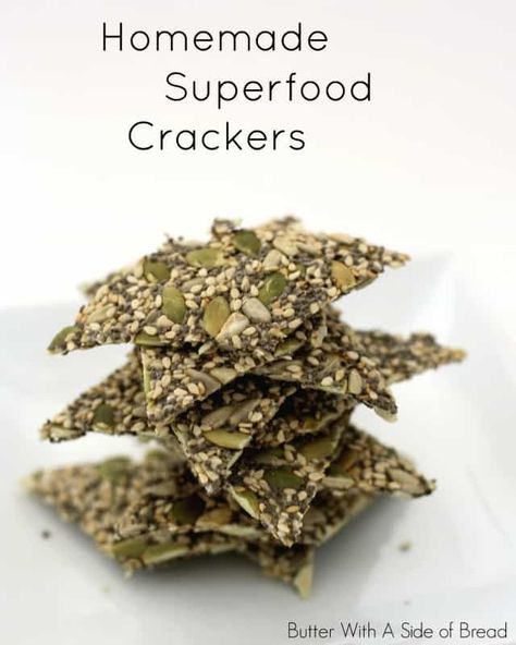 Homemade Crackers Healthy, Seed Crackers Recipe, Healthy Crackers, Seed Crackers, Banting Recipes, Pumpkin Sunflower, Homemade Crackers, Bread Easy, Superfood Recipes