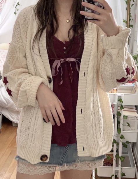 Cardigan With Mini Skirt, Laced Outfits Aesthetic, Red And White Coquette Outfit, Red Coquette Clothes, Coquette Cardigan Outfit, Red Outfit Coquette, Cardigan Outfit Coquette, Red Top And Skirt Outfit, Taylor Merch Outfit