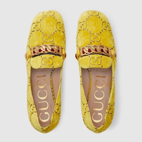 Velvet Gucci, Gucci Pumps, Handbags Collection, Fab Shoes, Mid Heels Pumps, Gucci Fashion, Gorgeous Shoes, Dolce E Gabbana, Moda Vintage