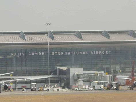 Hyderabad Airport preparing for reopening, announces safety measures Check more at https://hydnews.in/hyderabad-airport-preparing-for-reopening-announces-safety-measures/ Hyderabad Airport, Che Guevara Photos, Rajiv Gandhi International Airport, Car Commercial, Metro Rail, Rajiv Gandhi, Parking Tickets, Private Car, Airport Parking