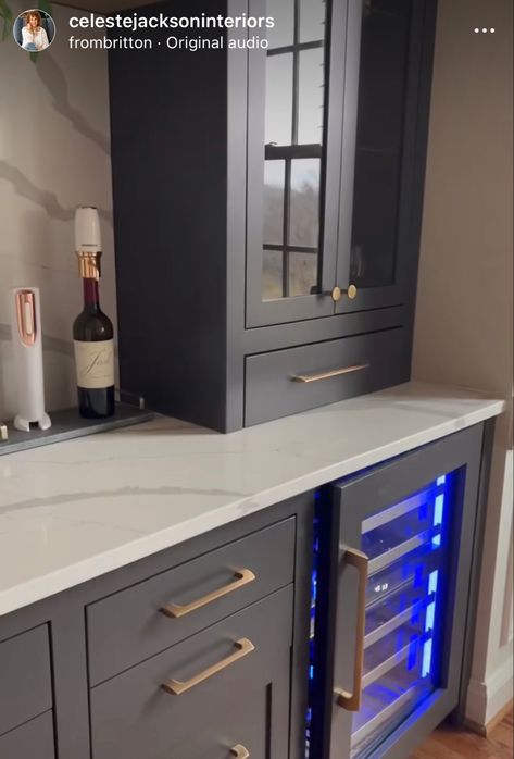 Bar Storage Laundry Extension, Small Dry Bar Ideas, Dry Bar Ideas, Summit House, Kitchen Sitting Room, Home Bar Ideas, Custom Home Bars, Tv Center, House Upgrades