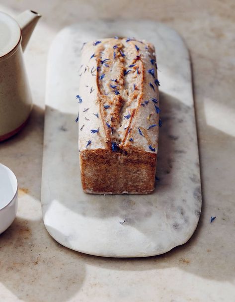 Earl Grey Loaf, Traybake Cake, Earl Grey Cake, Date Pudding, Loaf Cake Recipes, Afternoon Tea Recipes, Easy Vegan Dessert, Sugar Frosting, Vegan Healthy