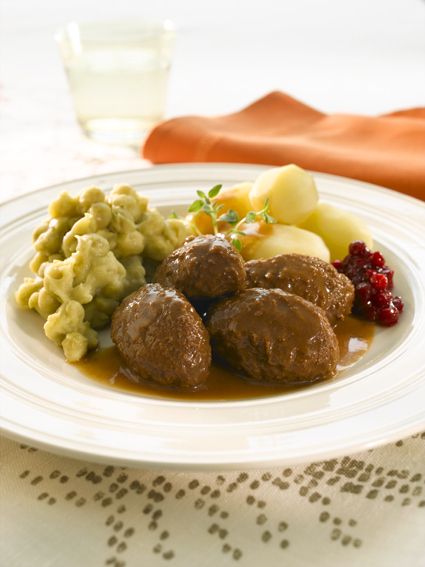 Norwegian Meatballs, Norwegian Cuisine, Nordic Diet, Meatball Dinner, Norwegian Food, Scandinavian Food, Swedish Meatballs, Appetizer Bites, God Mat