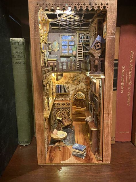 Book Arch, Diy Bookends, Lovers Images, Indie Bookstore, Model Building Kits, Book Community, House Inside, Chest Workouts, Book Nook